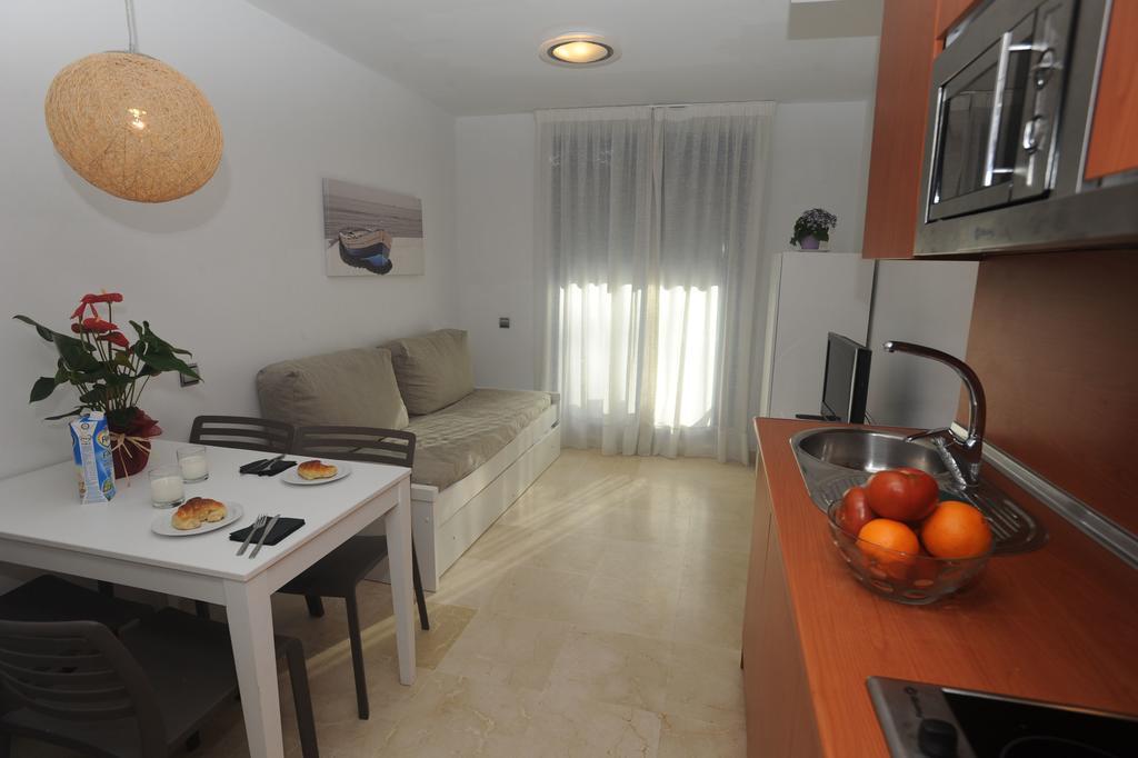 Renthas Benalmadena Playa Lejlighed Værelse billede